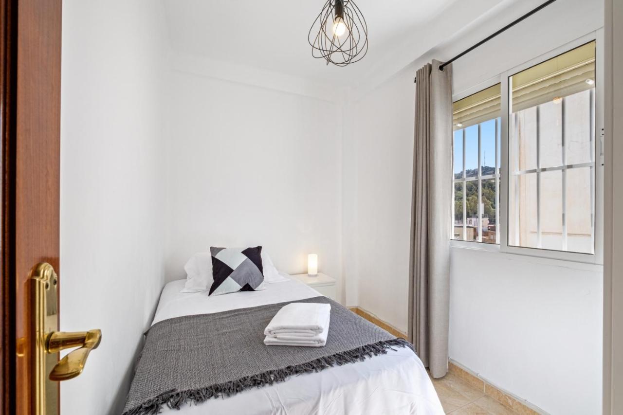 Apartment 3 Bedroom Near Centre Málaga